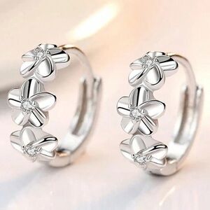 925 Sterling Silver Small Floral Hoop Earrings